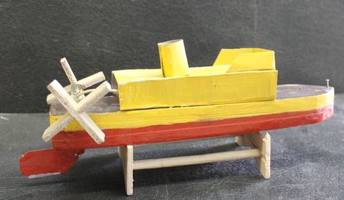 Третья обязательная модель - пароход с резиномотором